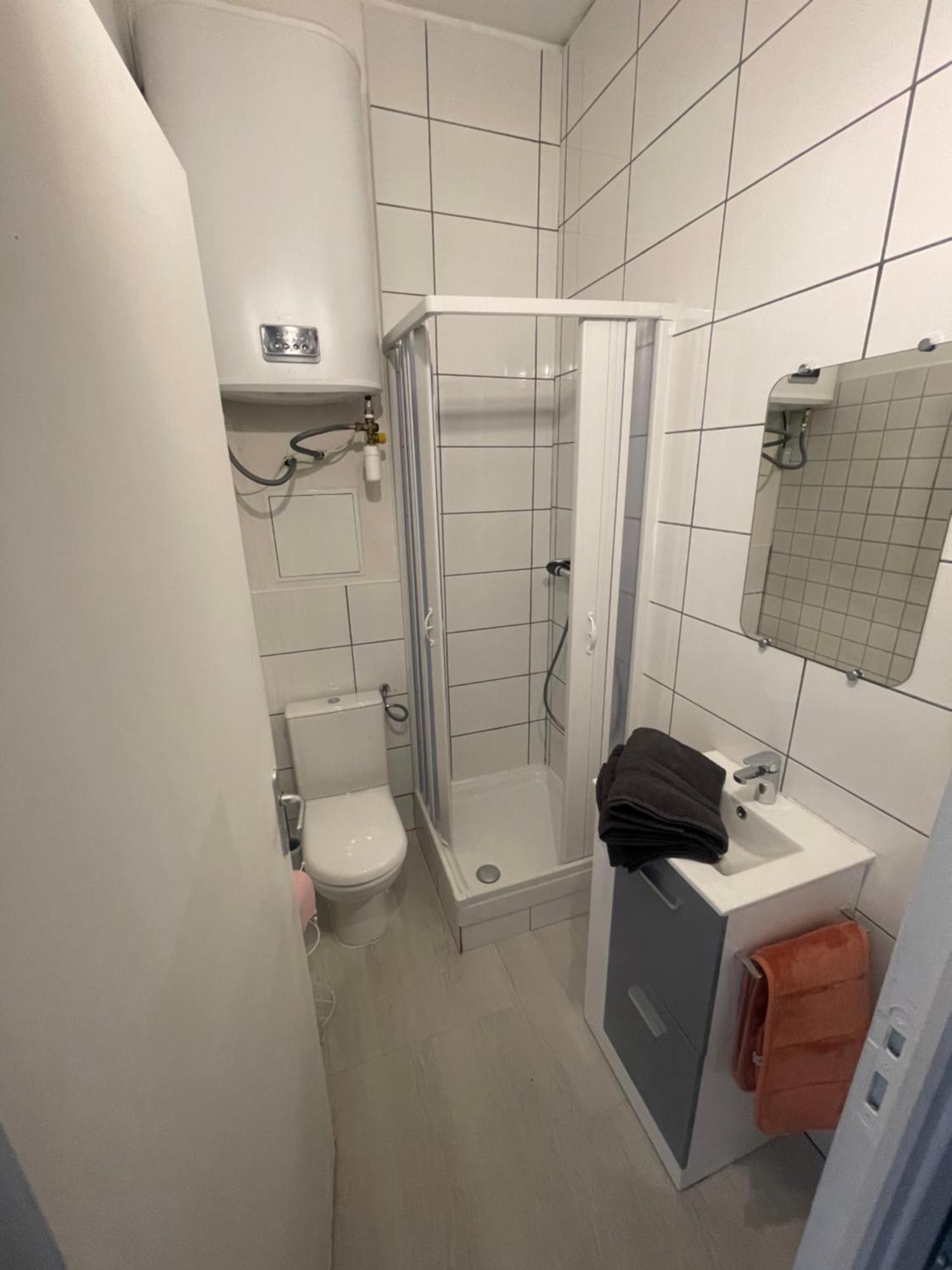 Apartamento Le Petit Saint-Ruf Aviñón Exterior foto